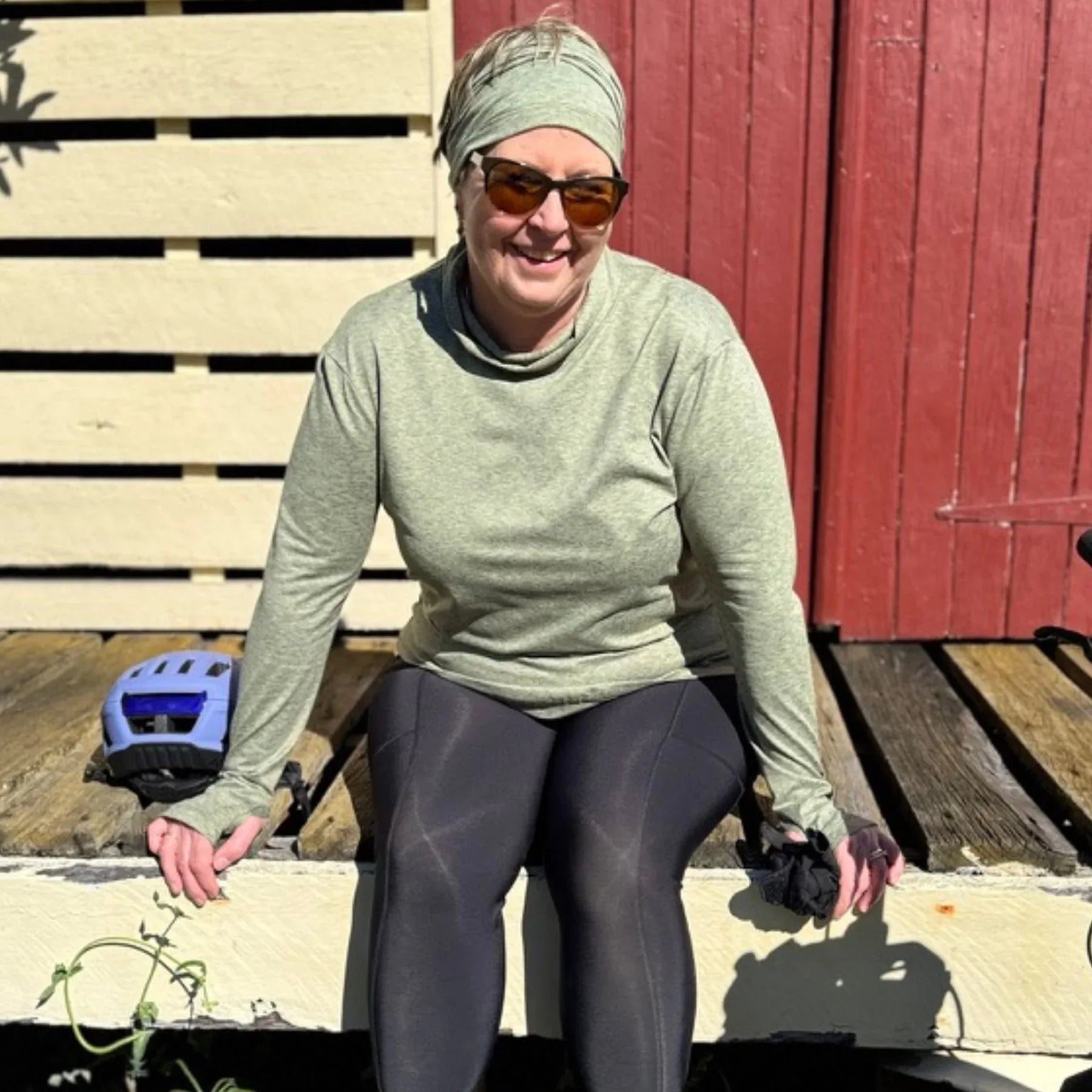 Nomad Skivvy - Birds on Bikes