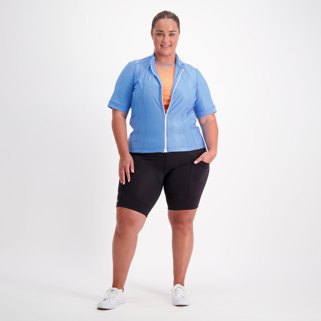 High-rise waistband and wide leg bands on women’s padded bike shorts