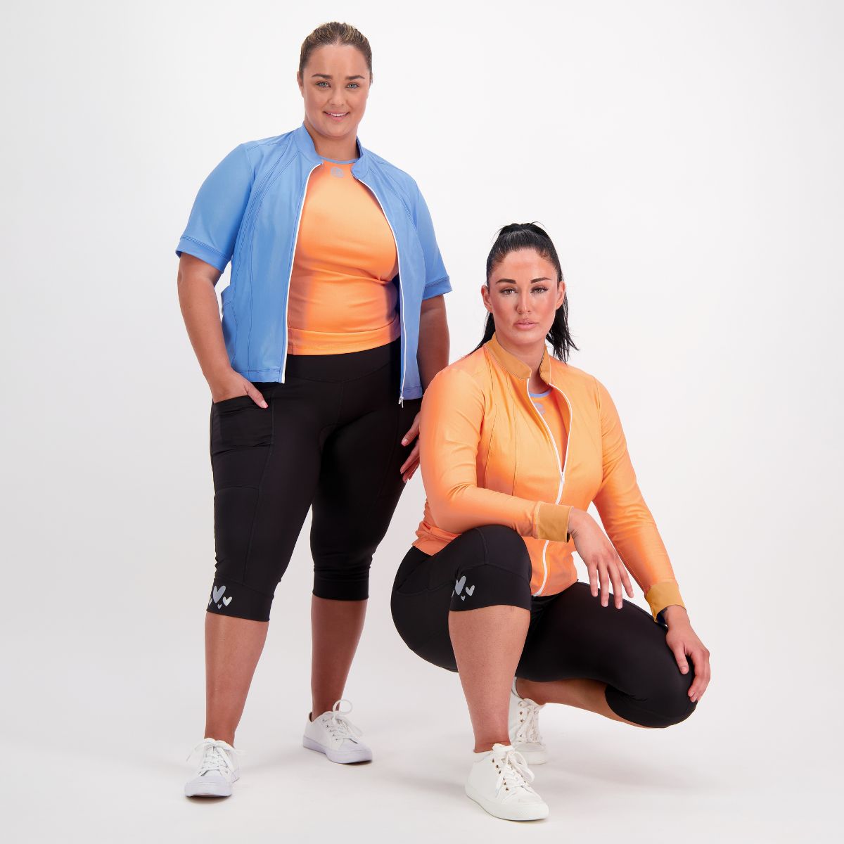 High-rise waistband and wide leg bands on three-quarter bike pants