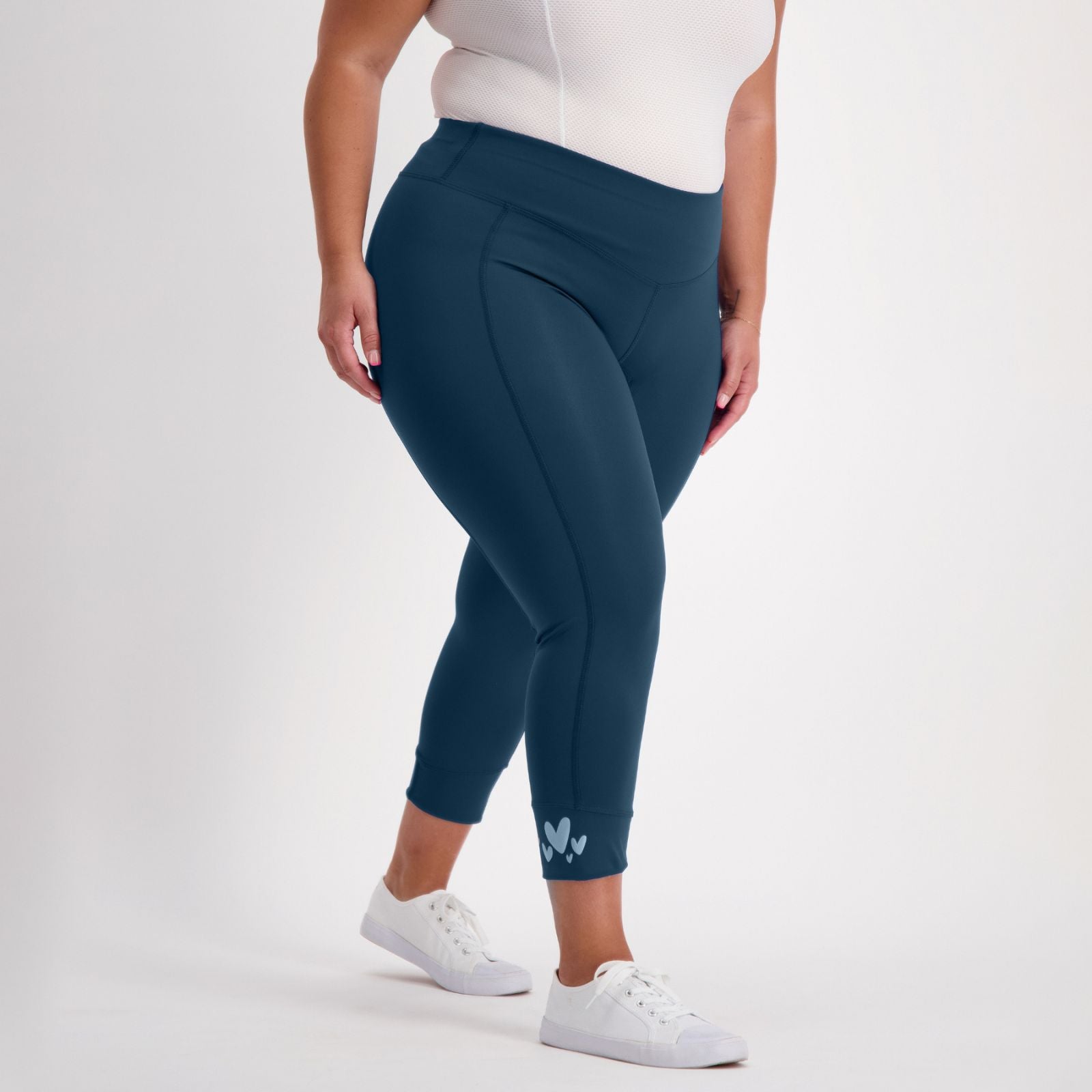Wide leg band detail sitting comfortably at mid-calf length