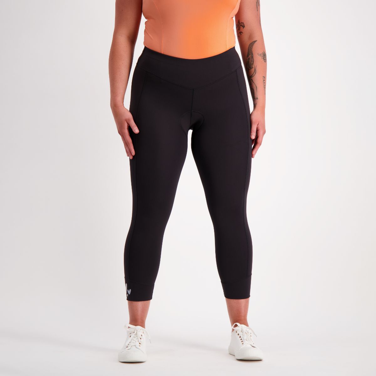 Wanderer 7/8 capri padded bike pants, front view with high‑rise waist