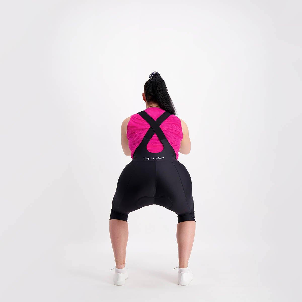 Seamless inner leg detail to reduce chafing on long rides
