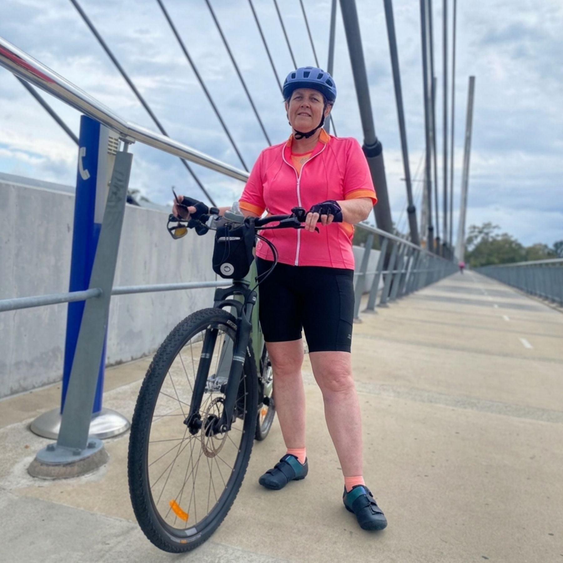 Essential Pocket Bike Shorts - Black